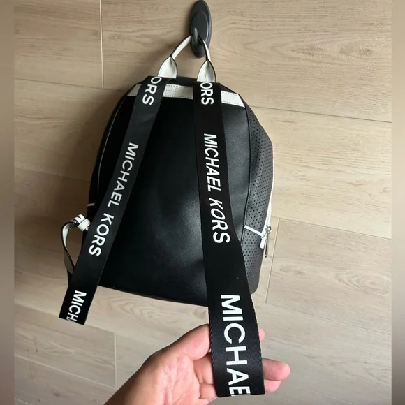 Michael Kors Lacey Medium Leather Backpack - Picture 7 of 17